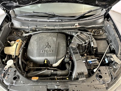 Lot 17 - 2008 Mitsubishi Outlander