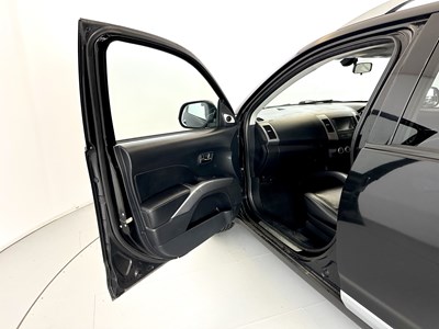 Lot 17 - 2008 Mitsubishi Outlander