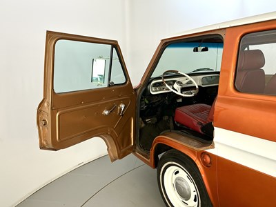 Lot 68 - 1961 Chevrolet Corvair Greenbrier