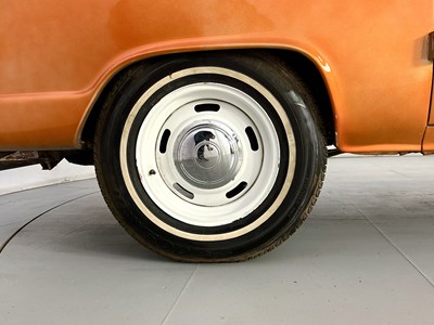 Lot 68 - 1961 Chevrolet Corvair Greenbrier