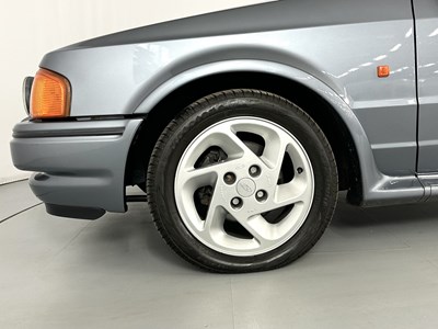 Lot 10 - 1988 Ford Escort RS Turbo