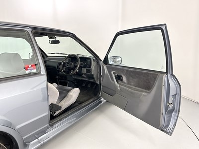 Lot 10 - 1988 Ford Escort RS Turbo