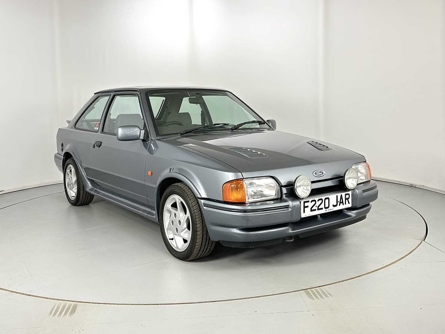 Lot 10 - 1988 Ford Escort RS Turbo