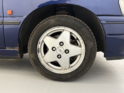 Lot 26 - 1993 Ford Escort XR3i Cabriolet