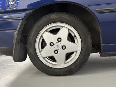 Lot 26 - 1993 Ford Escort XR3i Cabriolet