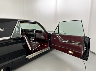 Lot 58 - 1965 Ford Thunderbird