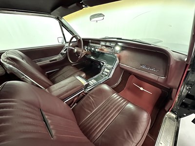 Lot 58 - 1965 Ford Thunderbird