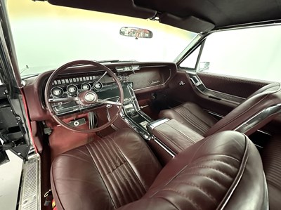 Lot 58 - 1965 Ford Thunderbird