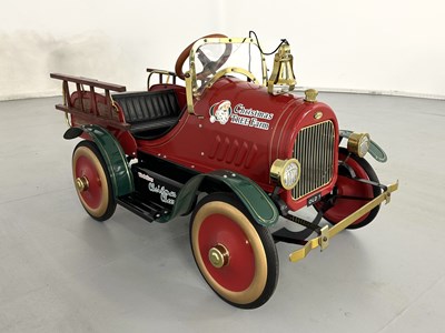 Lot 51 - Fire Engine Pedal Car - NO RESERVE