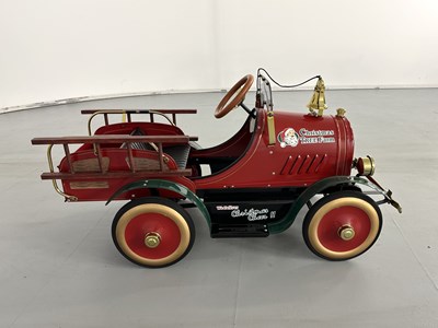 Lot 51 - Fire Engine Pedal Car - NO RESERVE