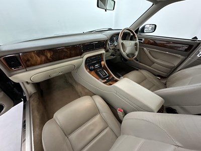 Lot 19 - 1997 Jaguar XJ Executive