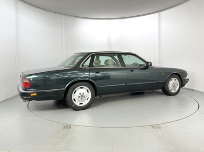 Lot 19 - 1997 Jaguar XJ Executive