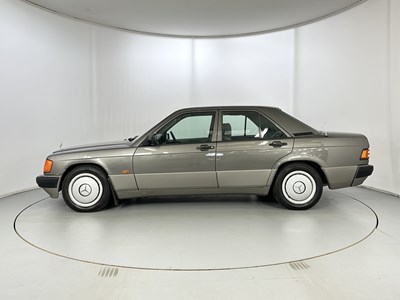 Lot 5 - 1990 Mercedes-Benz 190E