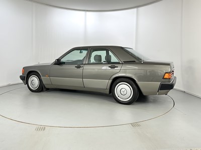 Lot 5 - 1990 Mercedes-Benz 190E