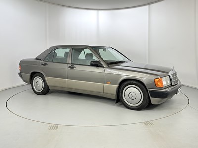 Lot 5 - 1990 Mercedes-Benz 190E
