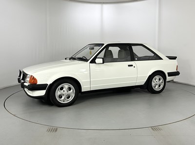 Lot 52 - 1983 Ford Escort XR3i
