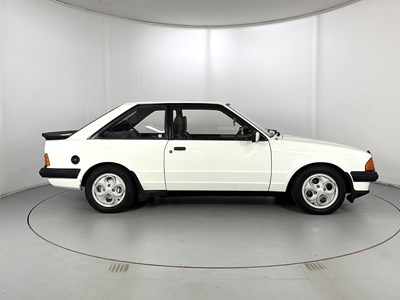 Lot 52 - 1983 Ford Escort XR3i