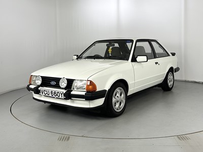 Lot 52 - 1983 Ford Escort XR3i