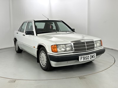 Lot 32 - 1989 Mercedes-Benz 190E
