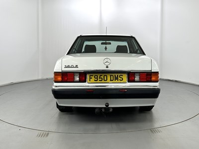 Lot 32 - 1989 Mercedes-Benz 190E