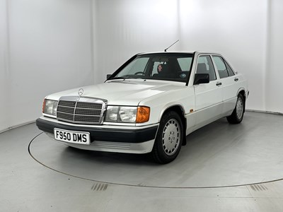 Lot 32 - 1989 Mercedes-Benz 190E