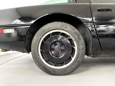Lot 84 - 1987 Chevrolet Corvette
