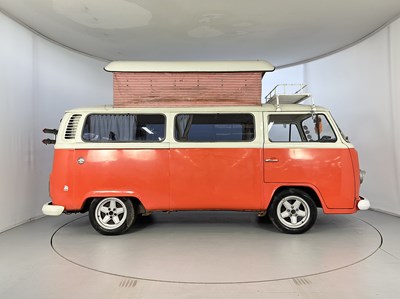 Lot 45 - 1976 Volkswagen T2