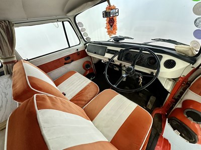 Lot 45 - 1976 Volkswagen T2