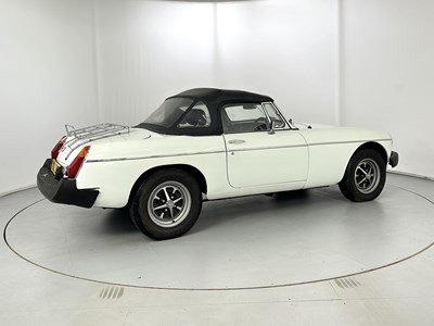 Lot 4 - 1977 MG B Roadster