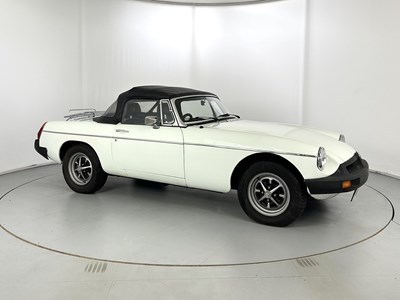 Lot 4 - 1977 MG B Roadster