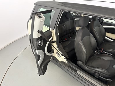 Lot 43 - 2007 Mini Clubman