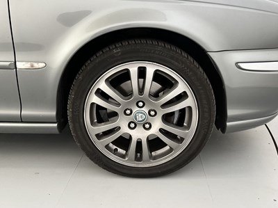 Lot 77 - 2004 Jaguar X-Type