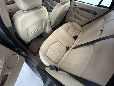 Lot 77 - 2004 Jaguar X-Type