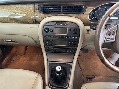 Lot 77 - 2004 Jaguar X-Type