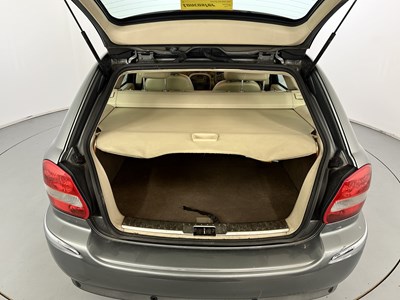 Lot 77 - 2004 Jaguar X-Type