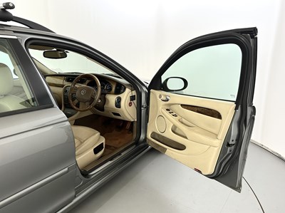 Lot 77 - 2004 Jaguar X-Type