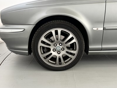 Lot 77 - 2004 Jaguar X-Type