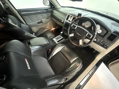 Lot 74 - 2007 Chrysler 300C Hemi
