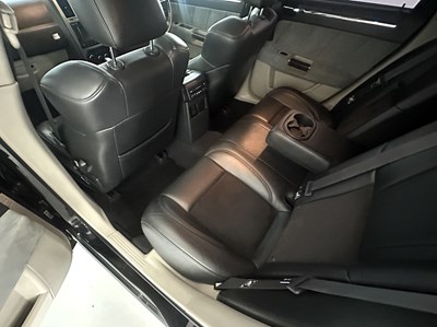 Lot 74 - 2007 Chrysler 300C Hemi
