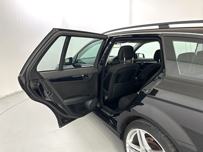 Lot 33 - 2009 Mercedes-Benz C200 CDI