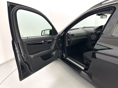Lot 33 - 2009 Mercedes-Benz C200 CDI