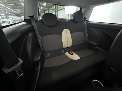 Lot 28 - 2009 Mini Cooper