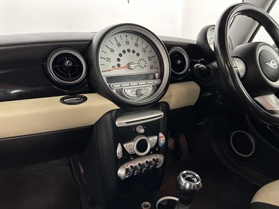 Lot 28 - 2009 Mini Cooper