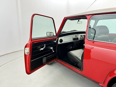 Lot 35 - 2001 Mini Cooper Sport