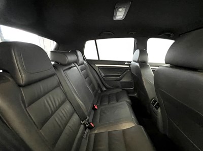 Lot 36 - 2006 Volkswagen Golf R32