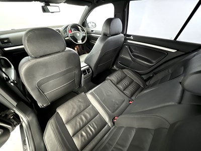 Lot 36 - 2006 Volkswagen Golf R32