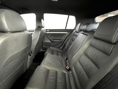 Lot 36 - 2006 Volkswagen Golf R32