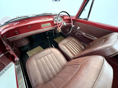 Lot 28 - 1962 Renault Floride Convertible