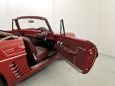Lot 28 - 1962 Renault Floride Convertible