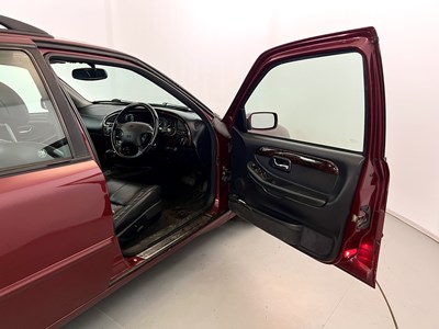 Lot 72 - 1995 Ford Scorpio Ultima Cosworth